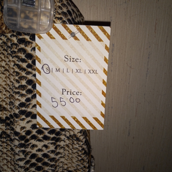 Layered modest skirt size small - Picture 3 of 3